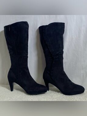 Elegant Black Suede Heeled Boots